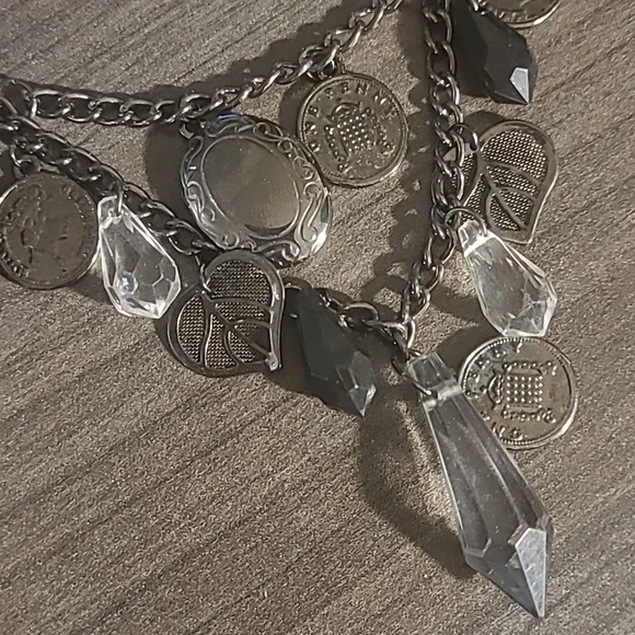 Necklace - Picture 2 of 3